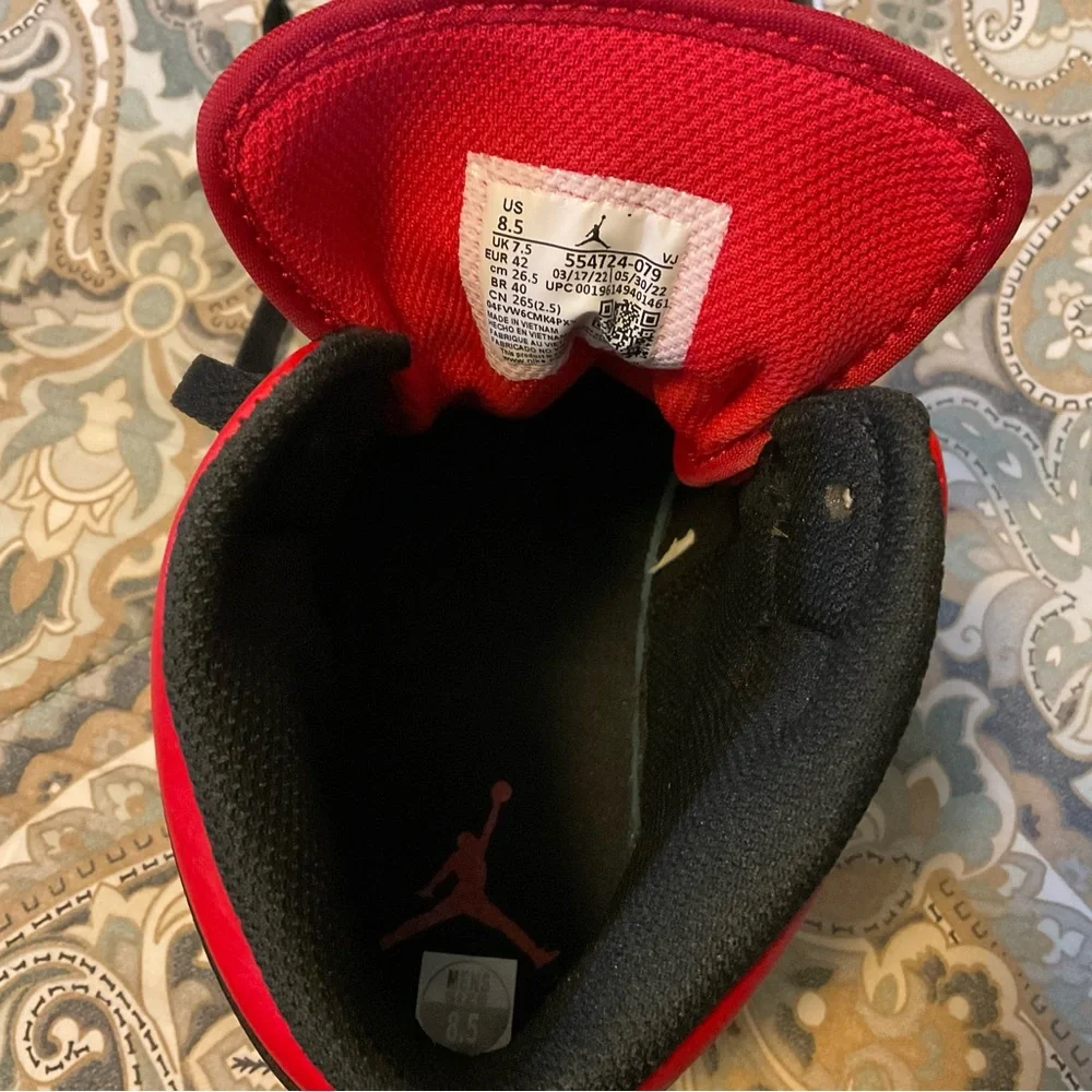 New Air Jordan 1 MID Bred Toe 554724-079 Mens Sz 8.5